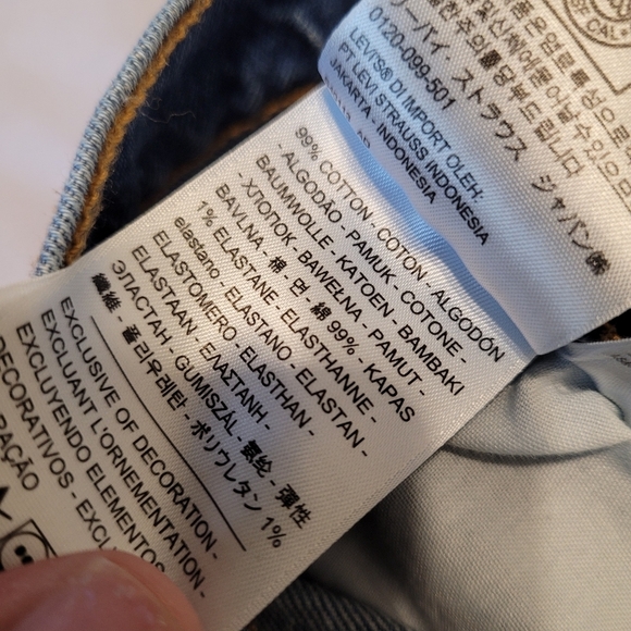 NWT Levi's Wedgie straight leg jeans sz 32 - Picture 16 of 16